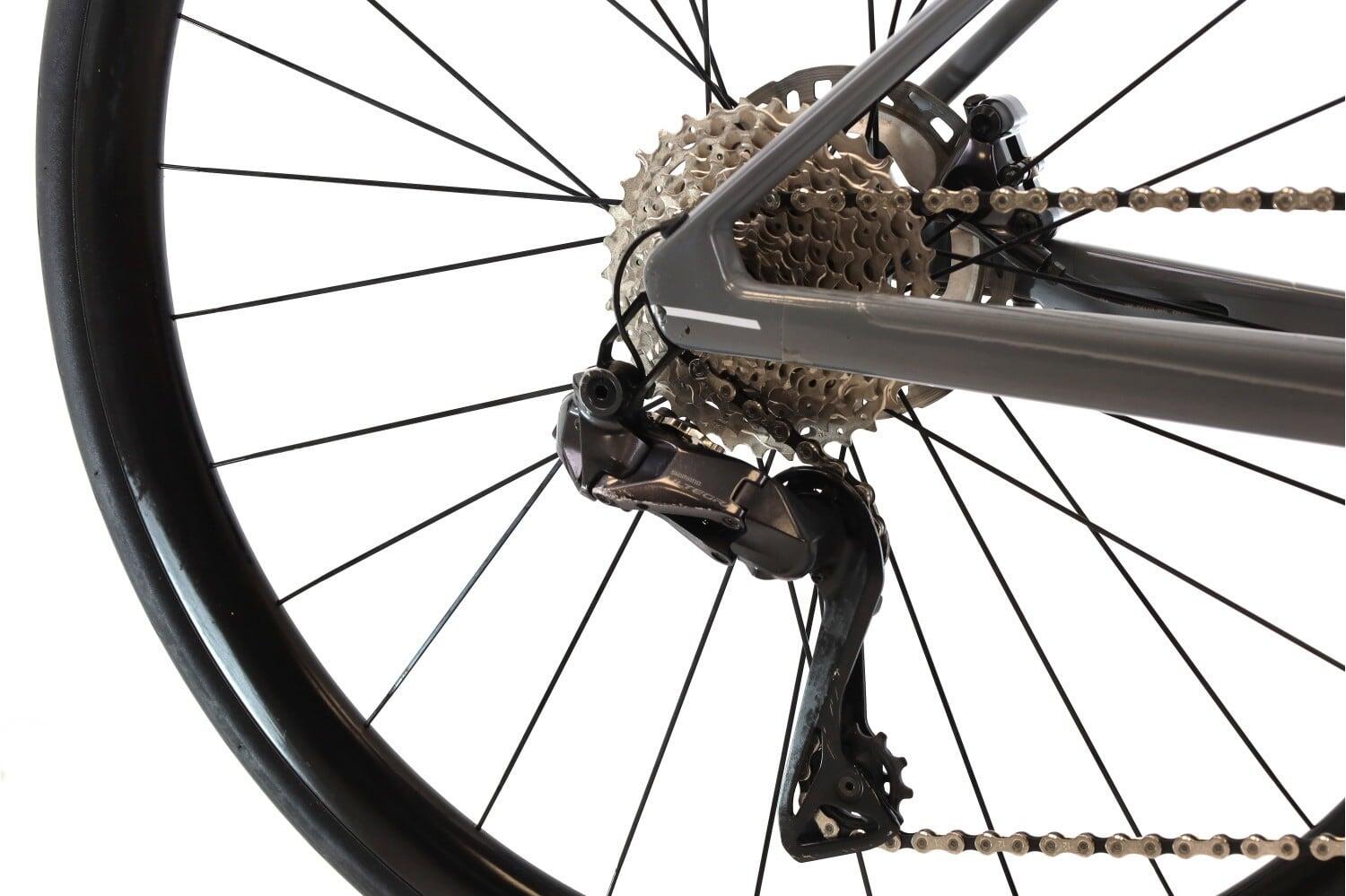 Vélo de route reconditionné ·  SLR 01 Five Di2 12V · Très bon état 3/8