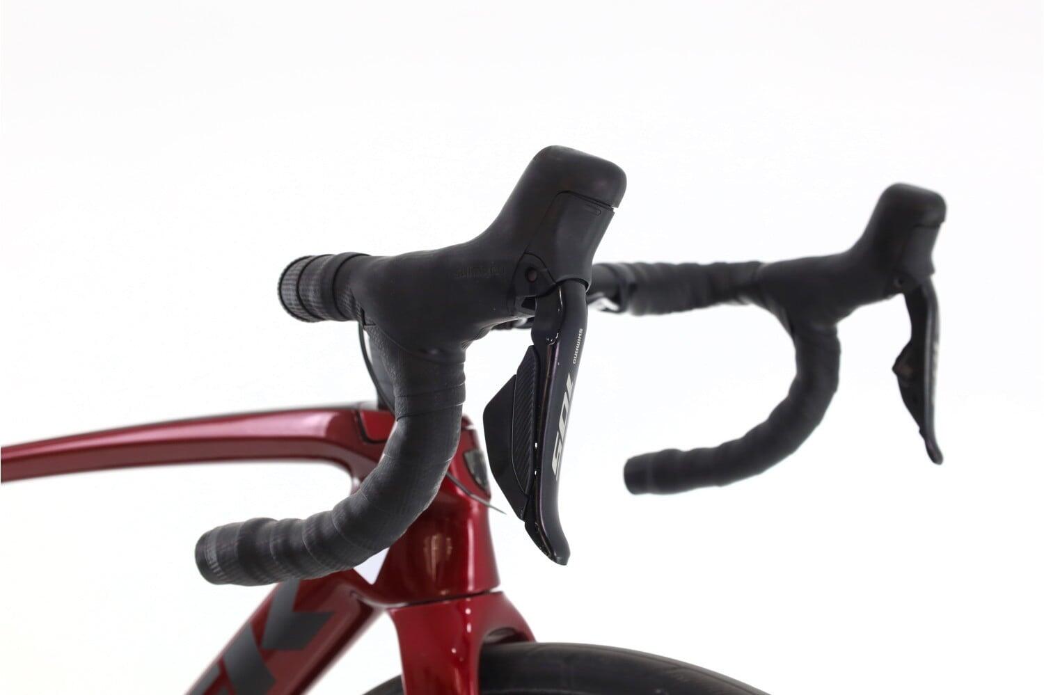Segunda Vida · Bicicleta estrada ·  Emonda SL 6 Di2 12V · Muito bom estado 6/8