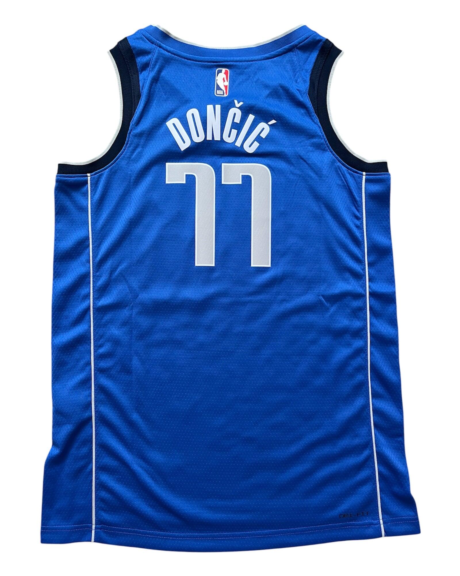 Segunda vida - Camisola NBA Dallas Mavericks 2018/2024 Doncic - Como novo 2/2