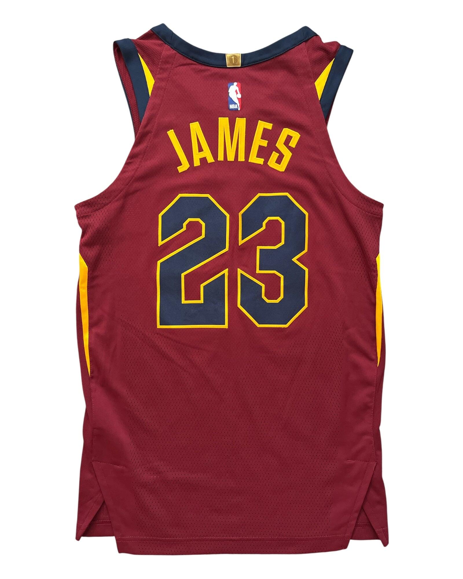 Segunda vida - Camisola NBA Cleveland Cavaliers 2017/2018 James - Como novo 2/2
