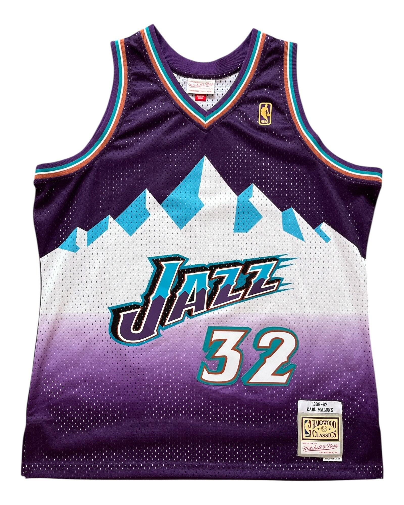 MITCHELL & NESS picture