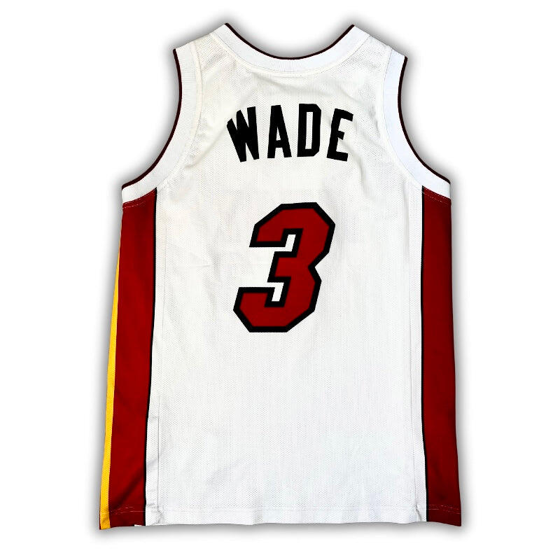 Segunda vida - Camisola NBA Miami Heat 2003/2008 Wade - Como novo 2/2