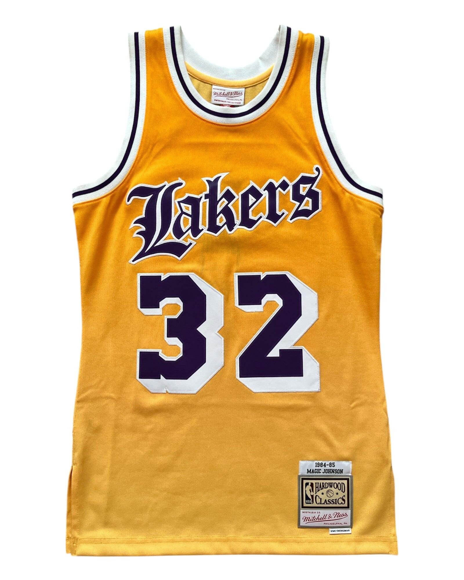 MITCHELL & NESS picture