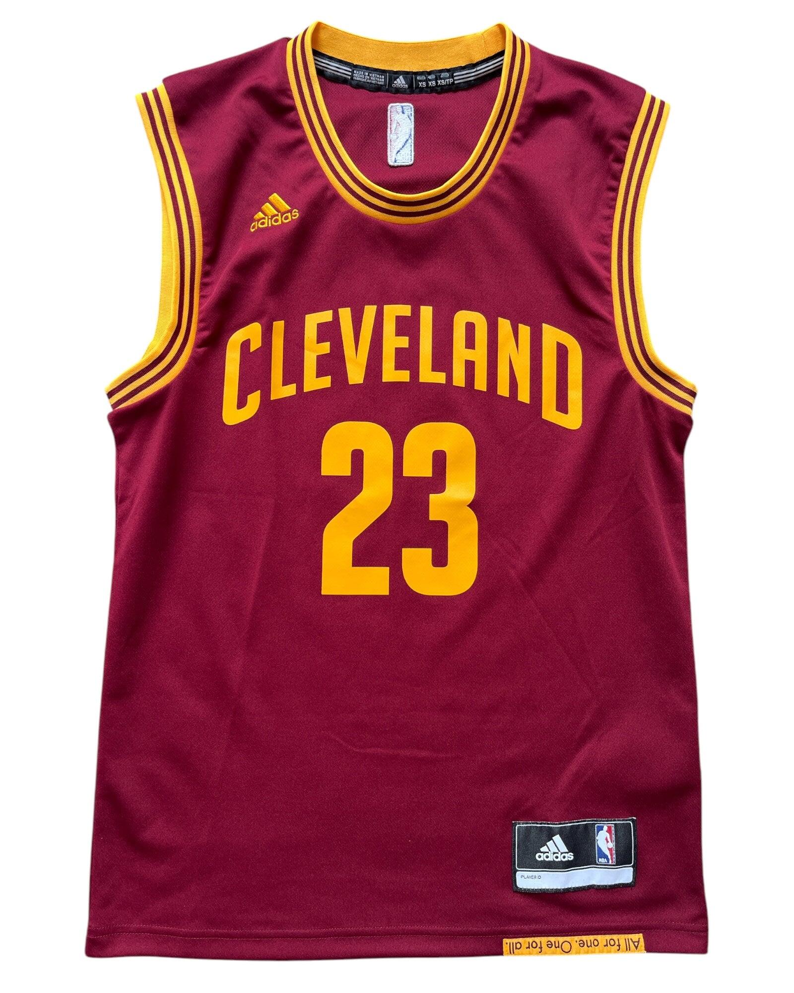 Segunda vida - Camisola NBA Cleveland Cavaliers 2010/2014 James - Como novo 2/2