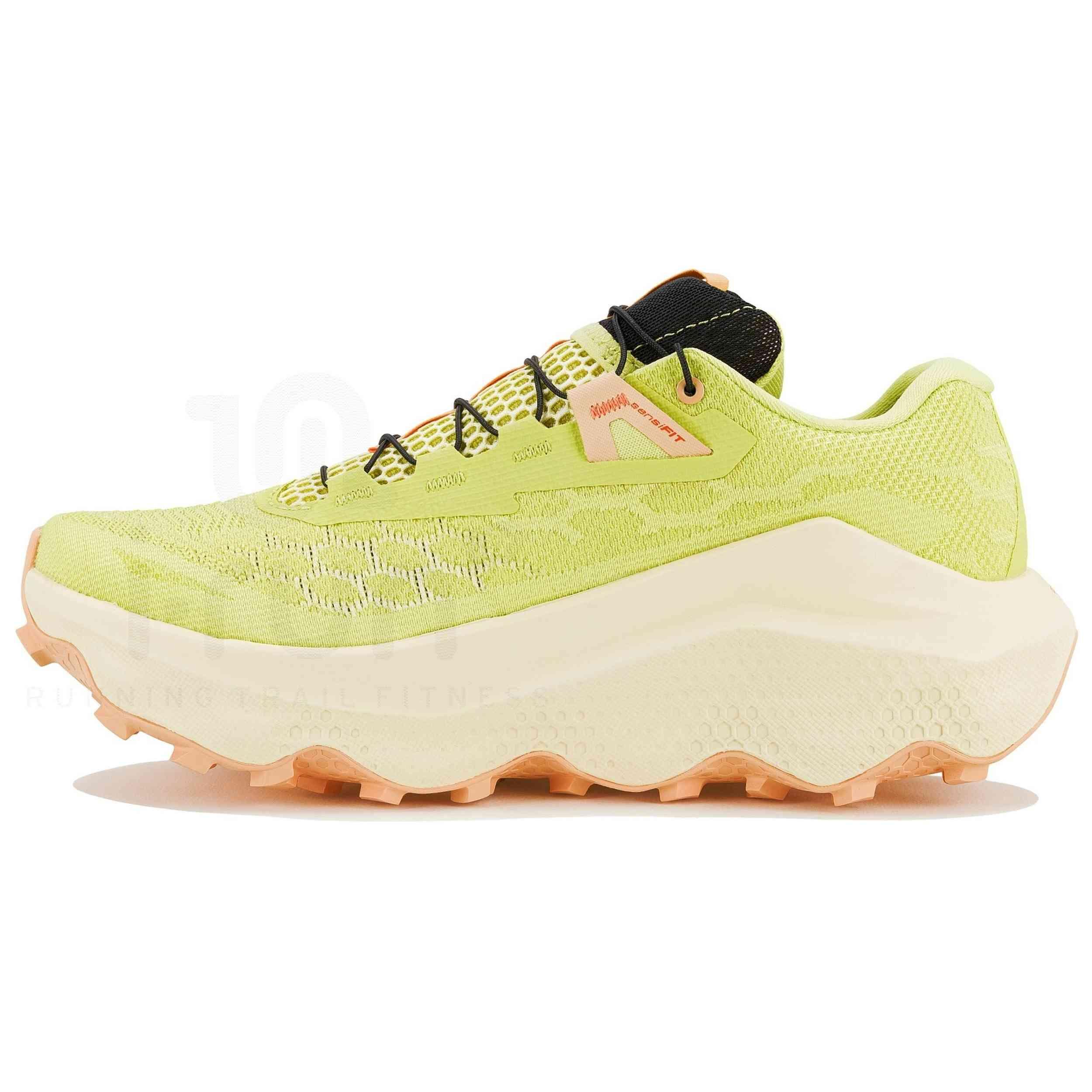 Chaussures de course Salomon modèle Ultra Glide 4 pour femmes 2/4