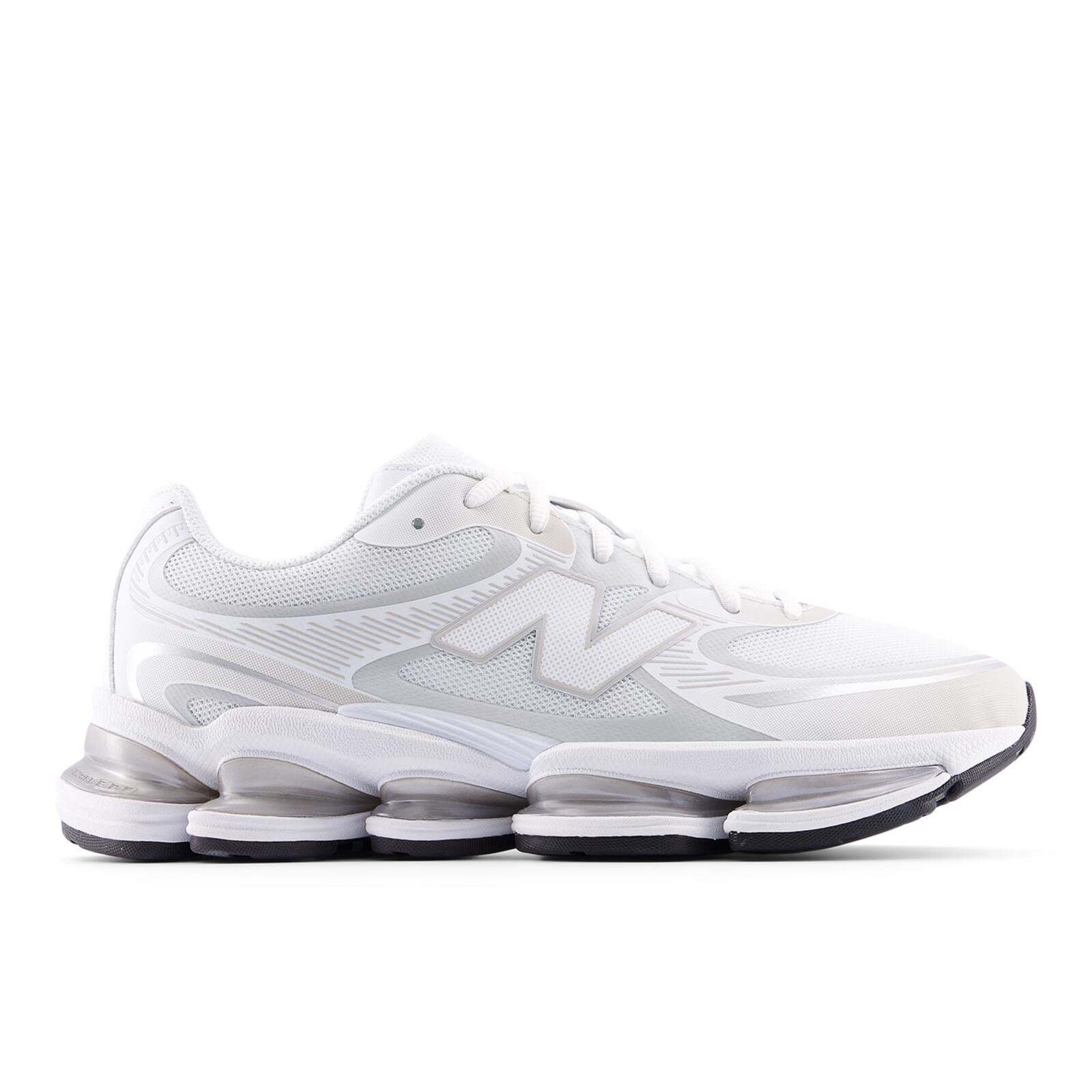 NEW BALANCE picture