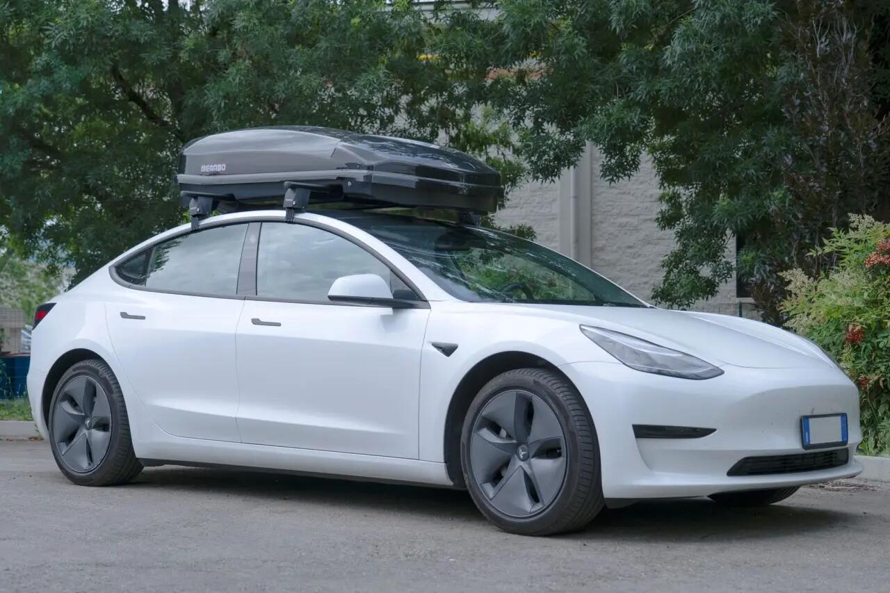Barras de tejadilho Menabo Dedicate OE para Tesla Model 3 2017+, 137 cm 7/7
