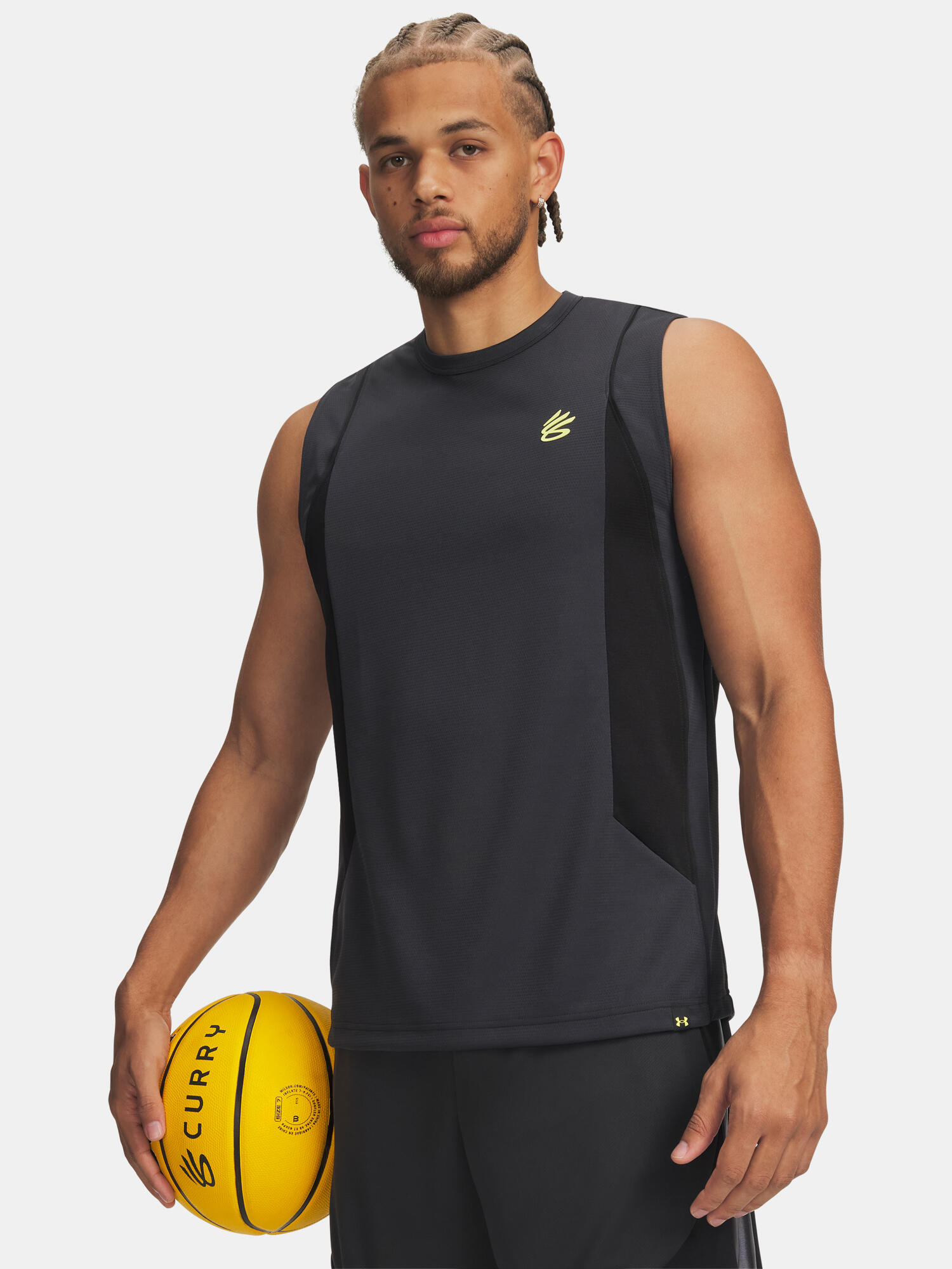 UNDER ARMOUR picture
