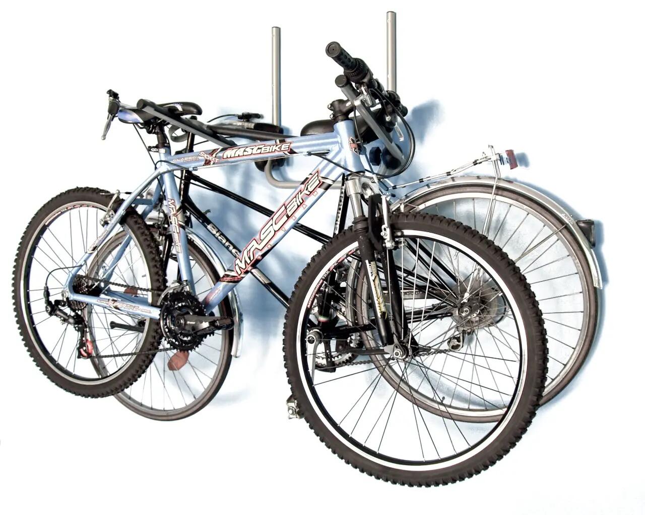 Suporte de parede para bicicletas Menabo Wally – para 3 bicicletas, carga 50 kg 3/4