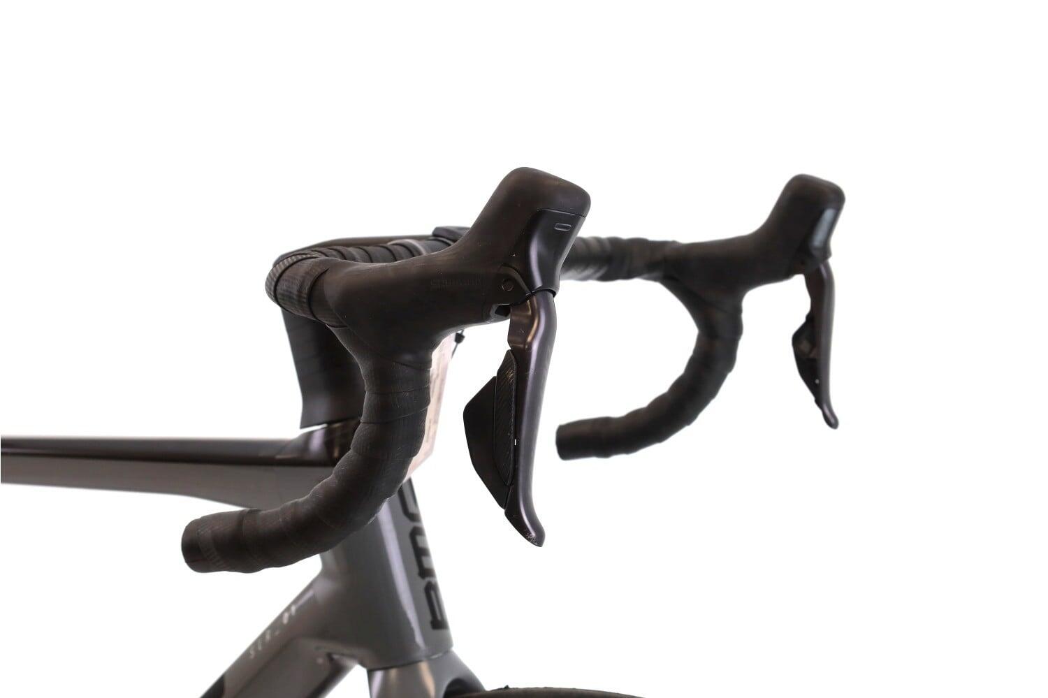 Segunda Vida · Bicicleta estrada ·  SLR 01 FIVE Di2 12V · Muito bom estado 6/8