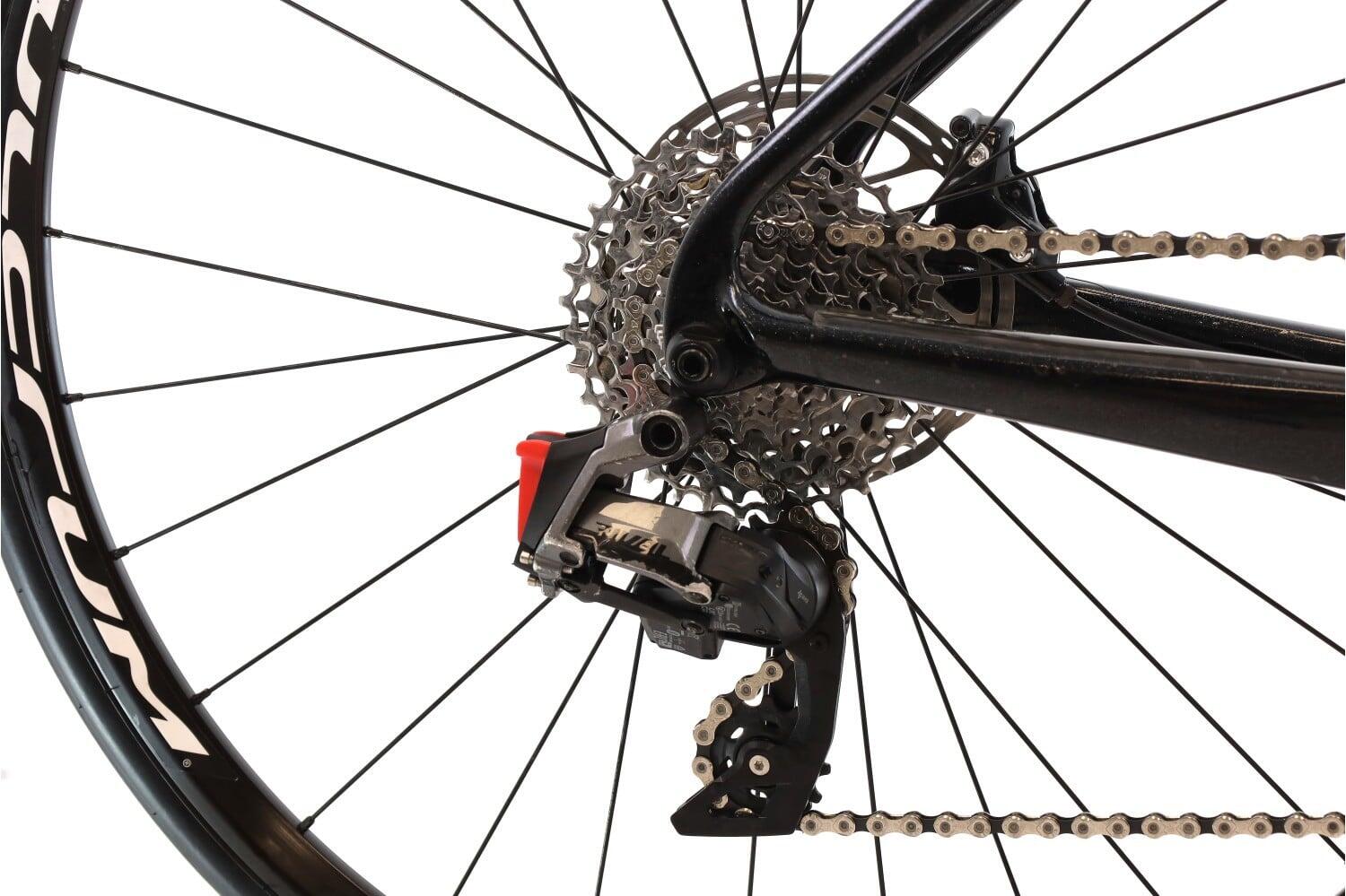 Vélo de route reconditionné · Cervelo Caledonia AXS 12V · Très bon état 3/8