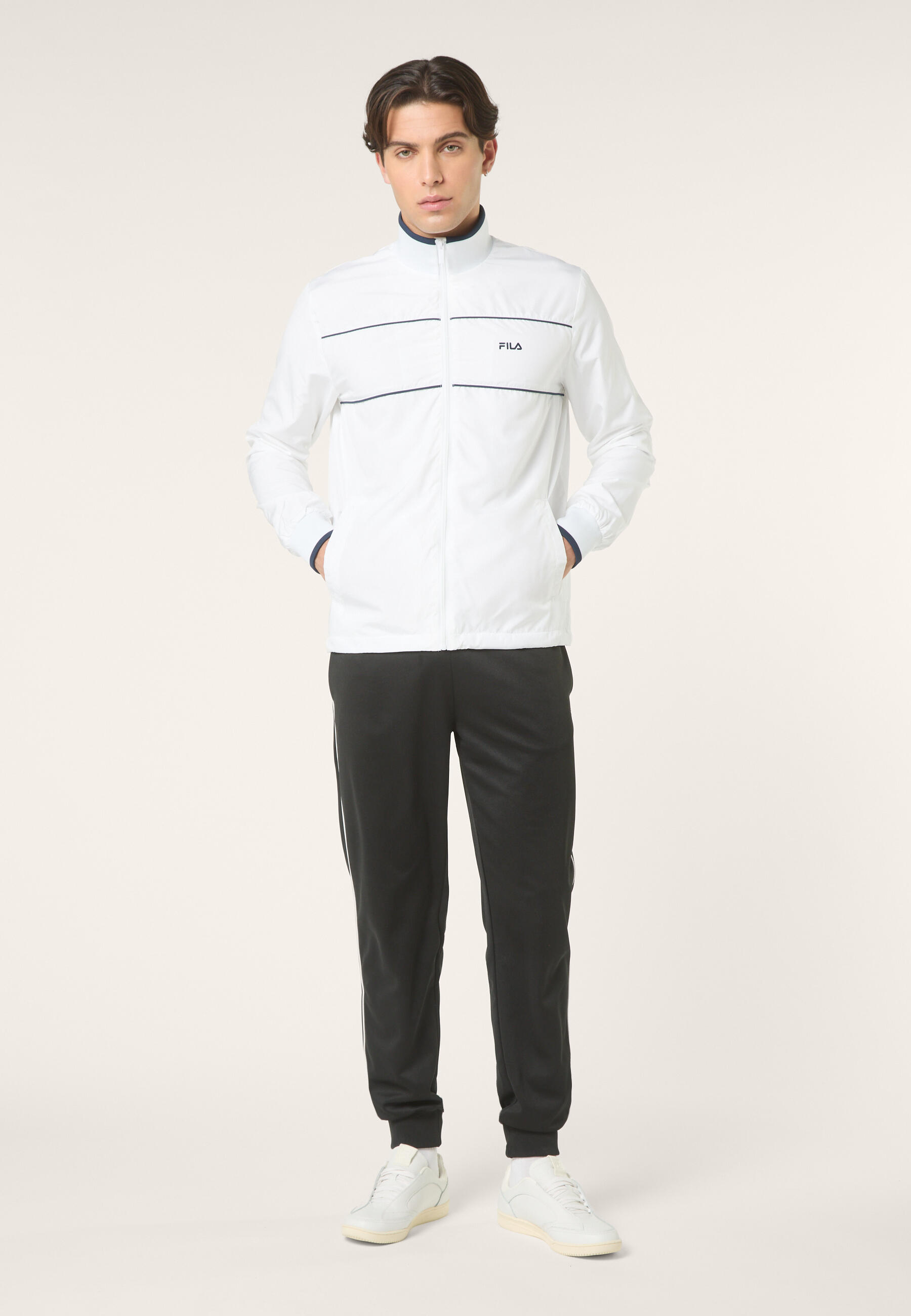 FILA Apparel CASALE leichte Jacke in regulärer Passform 3/7