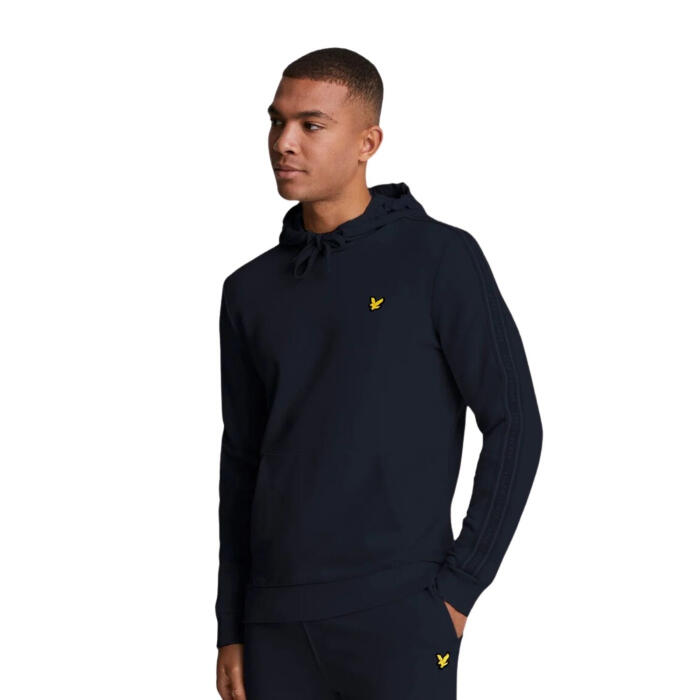 LYLE AND SCOTT picture