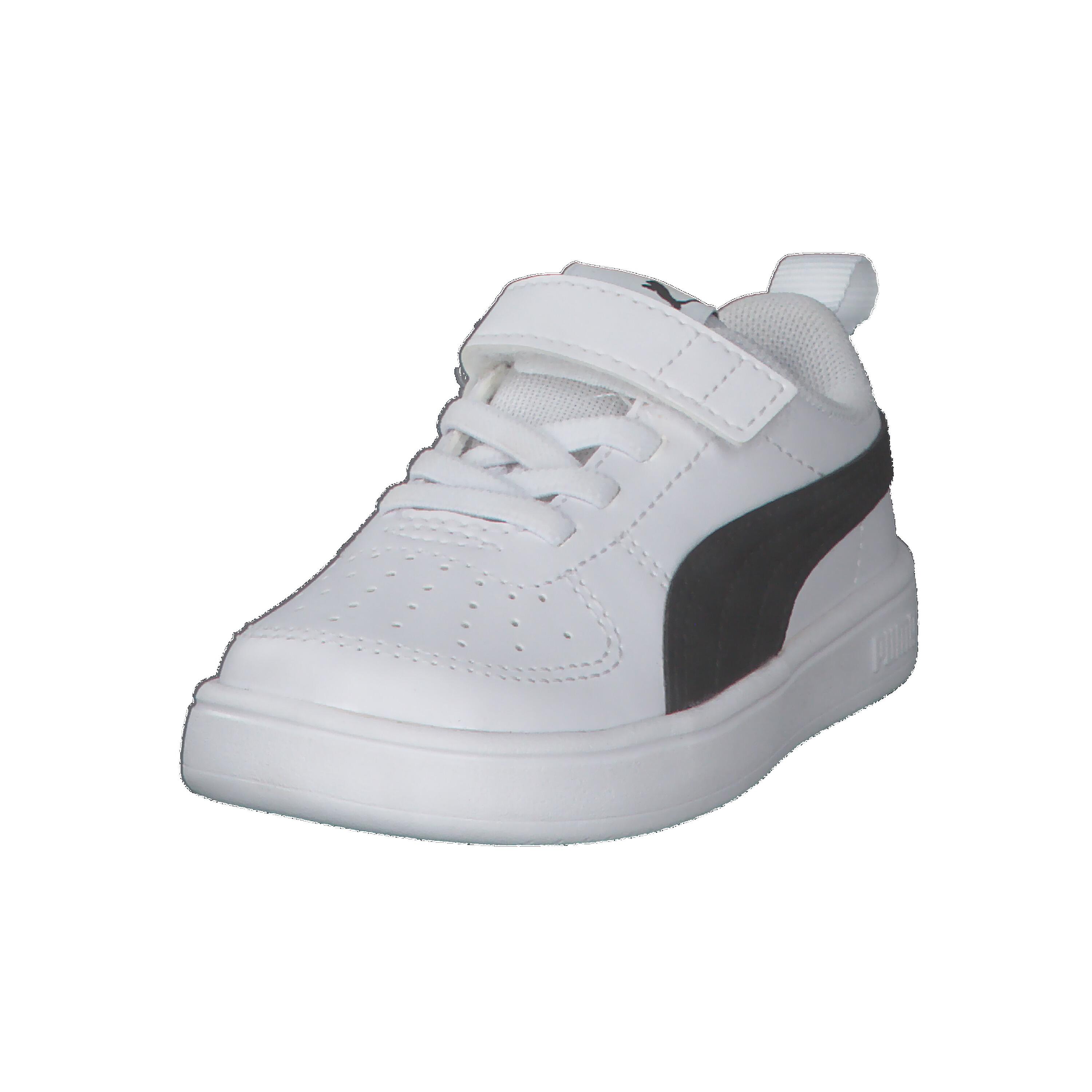 Schoen Puma model 384314-03 voor jongens 4/15