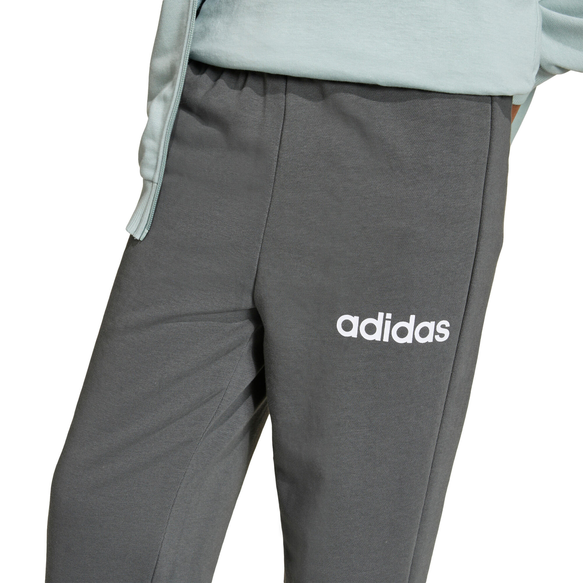 Tuta completa Adidas modello KE0840 per ragazzi 7/8