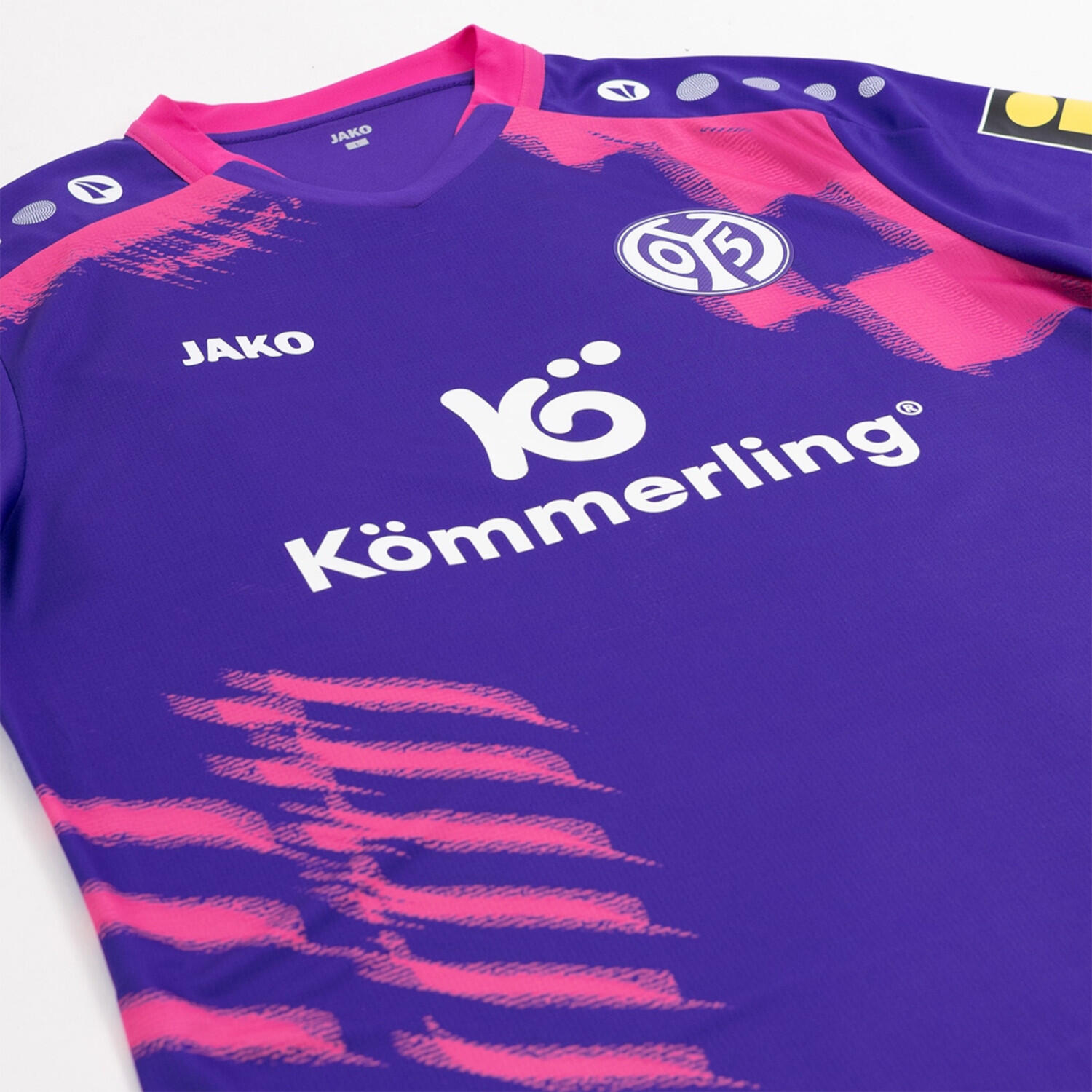 Jako Kinder Mainz 05 Away Trikot 2025/26 MZ4225A 8/9