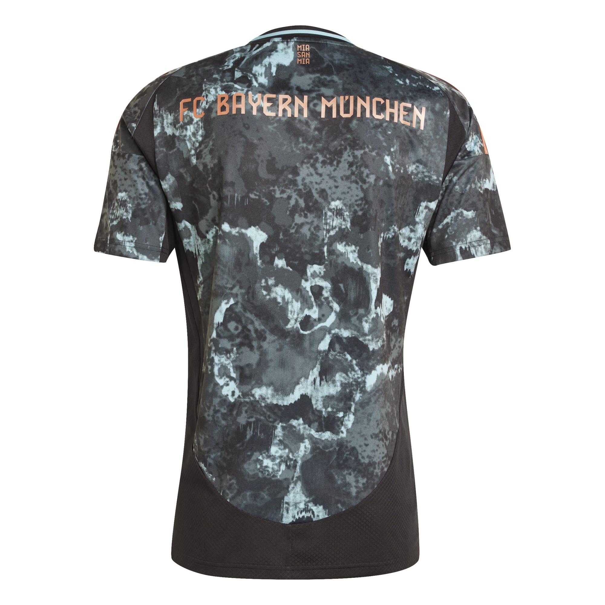 FC Bayern München 24/25 Uitshirt 8/9