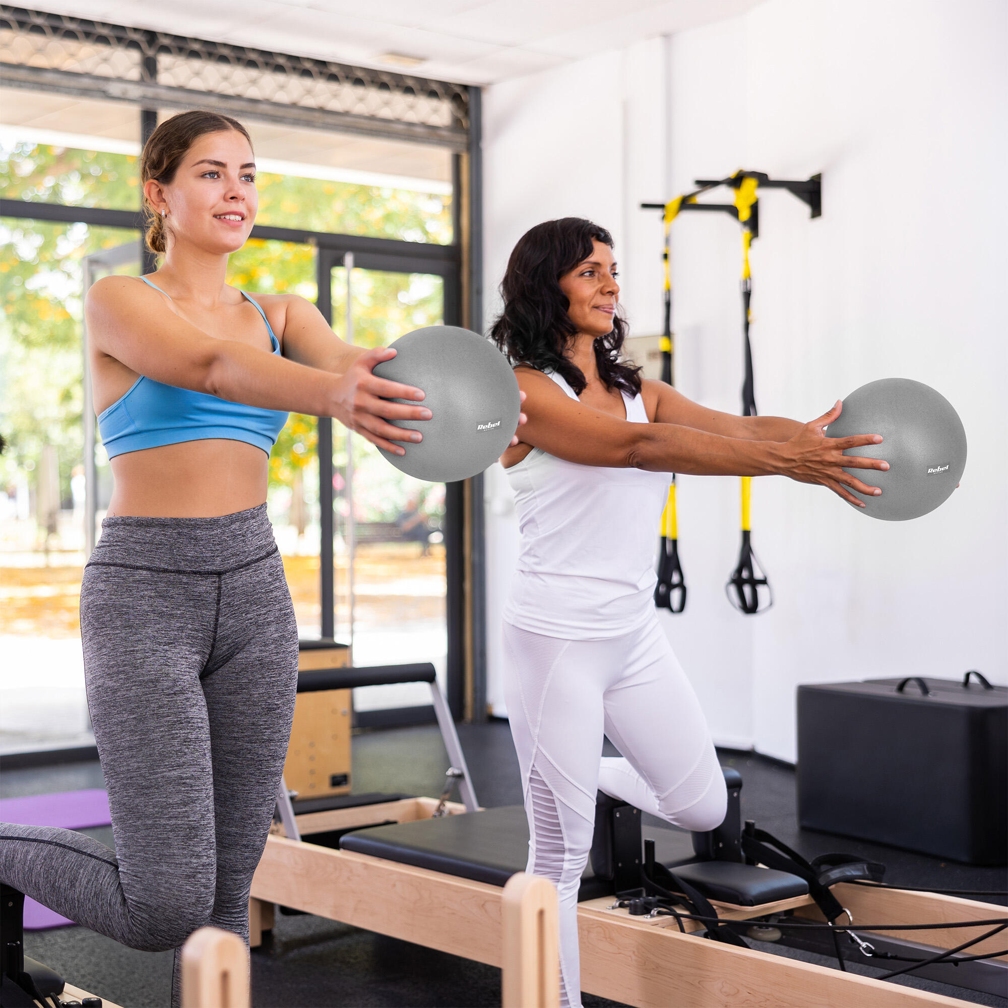 Mini piłka gimnastyczna do pilates rehabilitacyjna 25cm Rebel 6/7