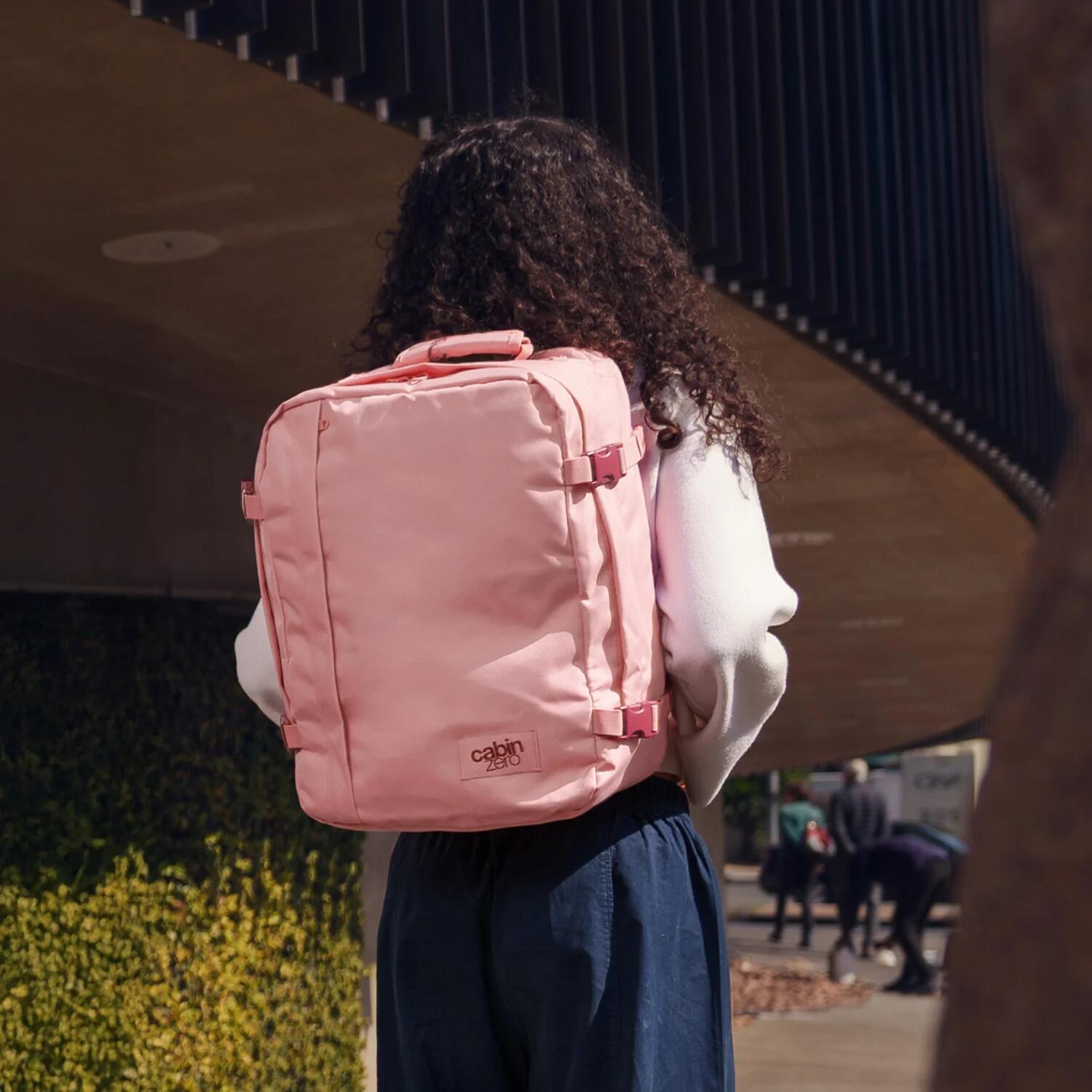 Cestovní batoh CabinZero Classic 36L 8/10