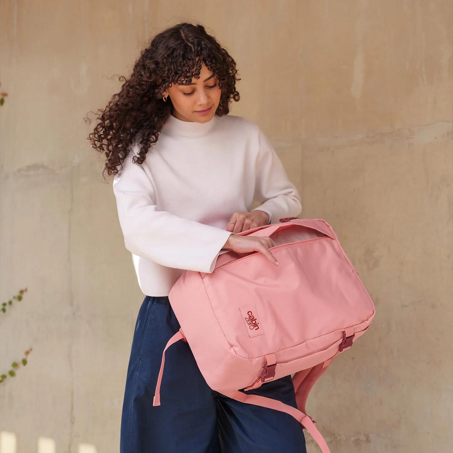 Cestovní batoh CabinZero Classic 36L 7/10