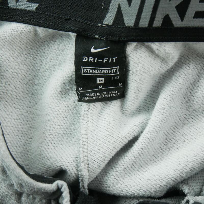 Second life - Pantaloni trening bărbați Nike Dri-Fit - Ca nou