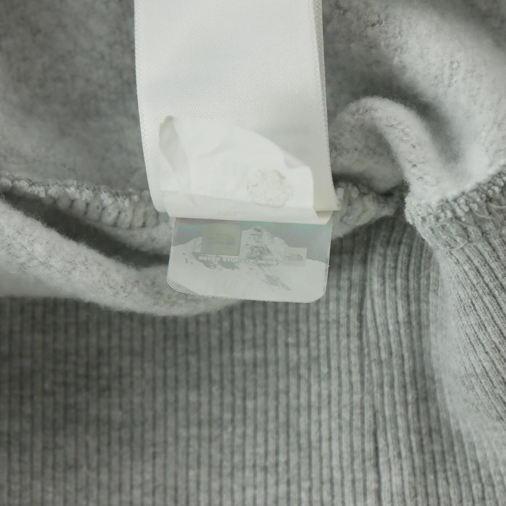 The North Face Sweatshirt Feminino Cinza com Capuz 6/6