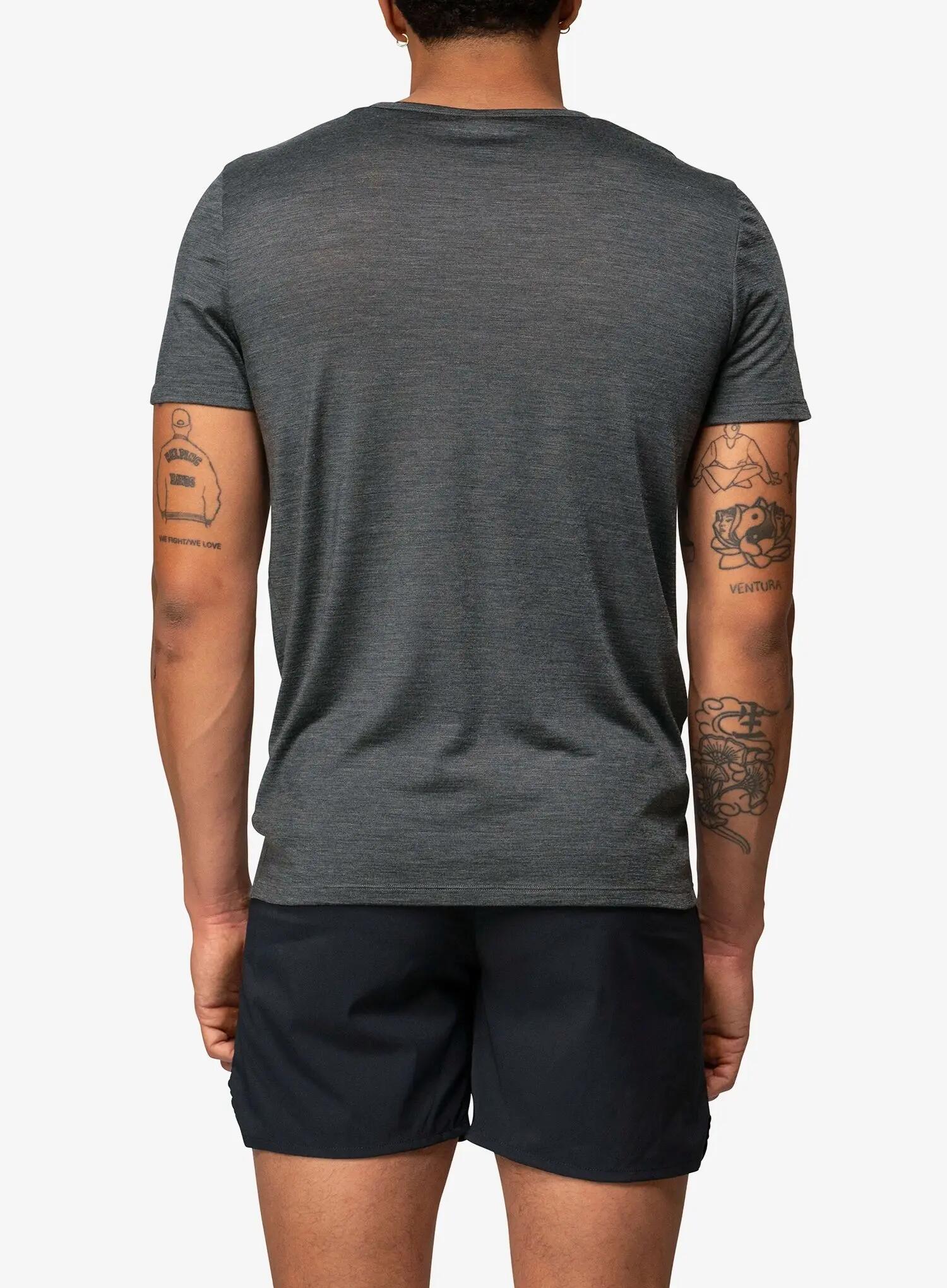 Koszulka merino Devold Active Outline Tee 2/3