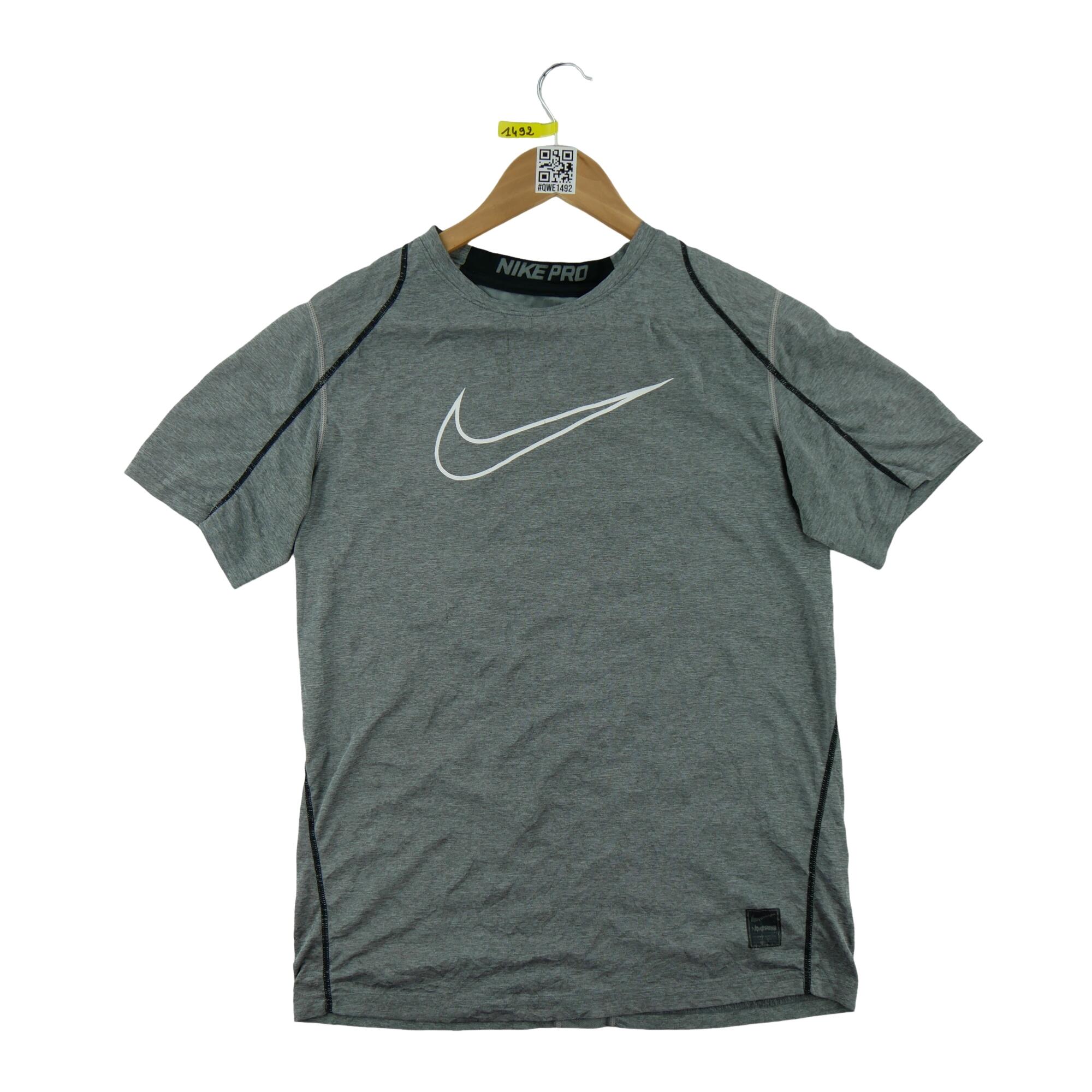 NIKE picture