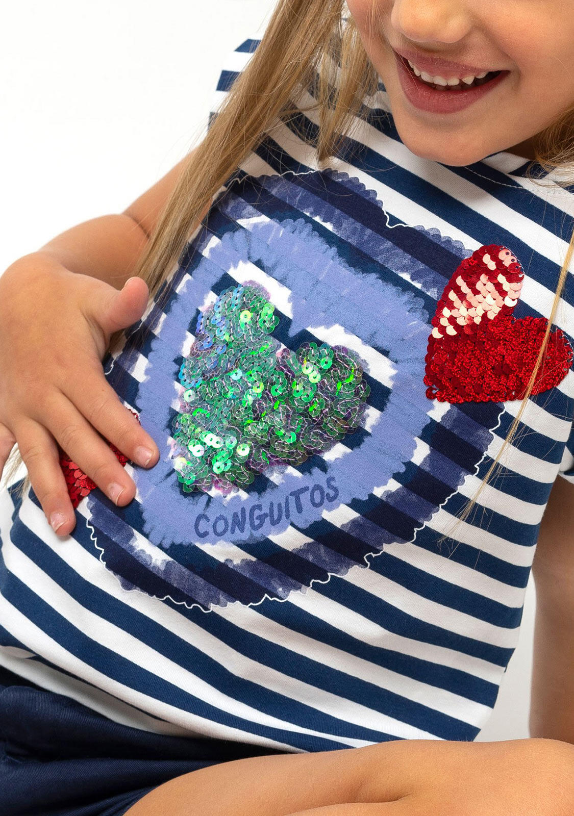 Camiseta Conguitos Corazones 2/4