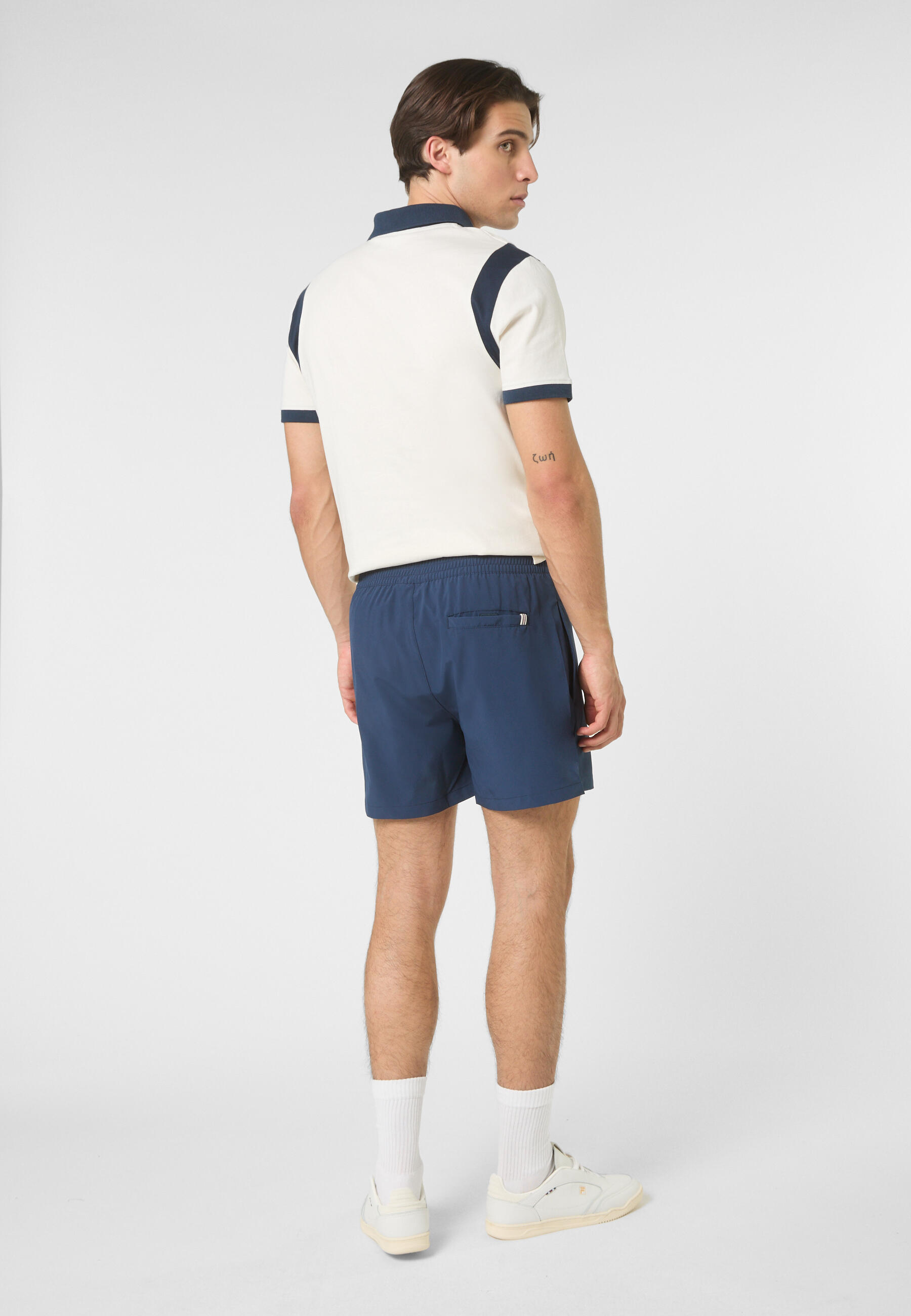 FILA Apparel CAPRIGLIA Regular Short Badeshorts 2/7
