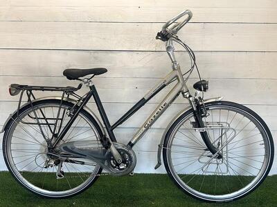 Tweedehands gazelle sport style