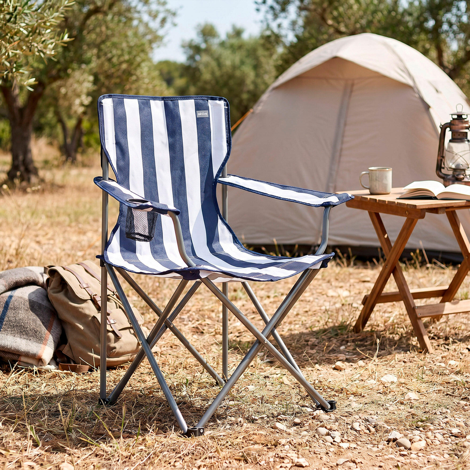 Pack 2 cadeiras de camping listradas de 48x47x82 cm e mesa dobrável 2/7
