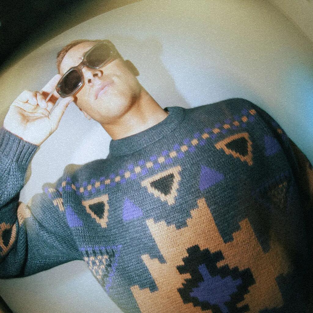 Sweater POHONO1