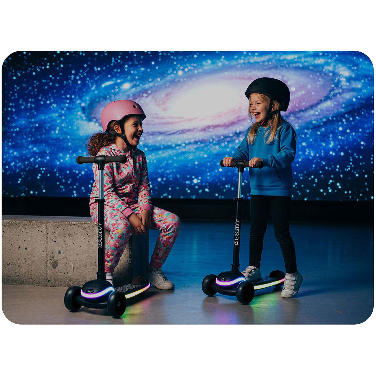 Hulajnoga trójkołowa dla dzieci balansowa LED Ricokids Leddi - czarna 3/7