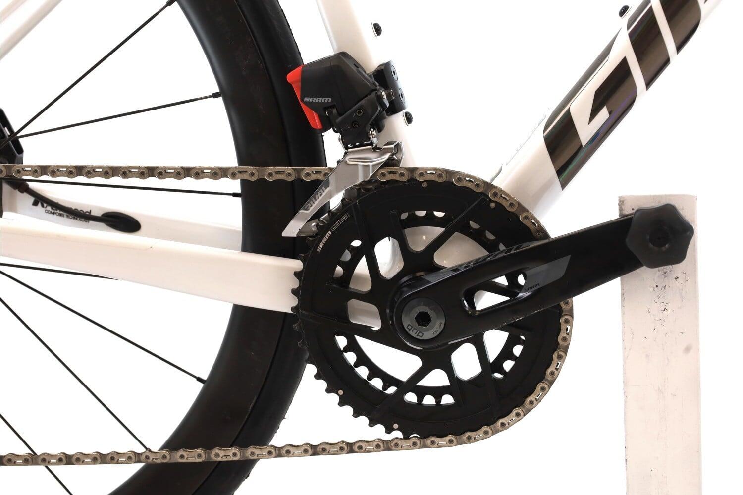 Segunda Vida · Bici estrada ·  Defy Advanced Pro 1 AXS 12V · Bom estado 4/8