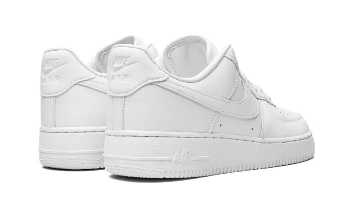 Męskie buty sportowe NIKE AIR FORCE 1 '07 FRESH White / White-White 3/4