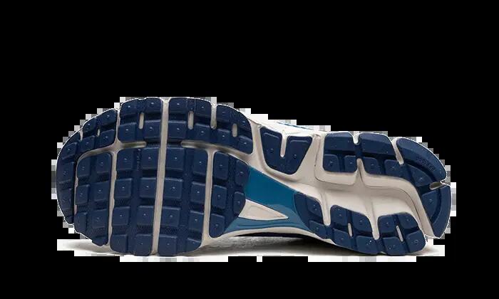 Schoenen - hardlopen - heren - zoom vomero 5 - worn blue/football grey 3/4