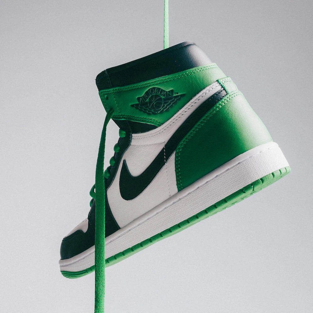 Air Jordan 1 Retro High OG Lucky Green 5/6