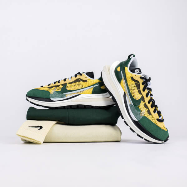 Nike Sacai Vaporwaffle Tour Yellow Stadium Green 5/6