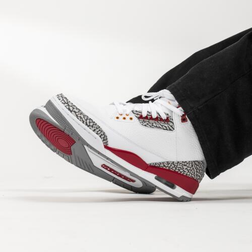 Zapatillas - Baloncesto - Unisex - Air Jordan 3 Retro - Blanco/Cardinal Red/Gris 4/5