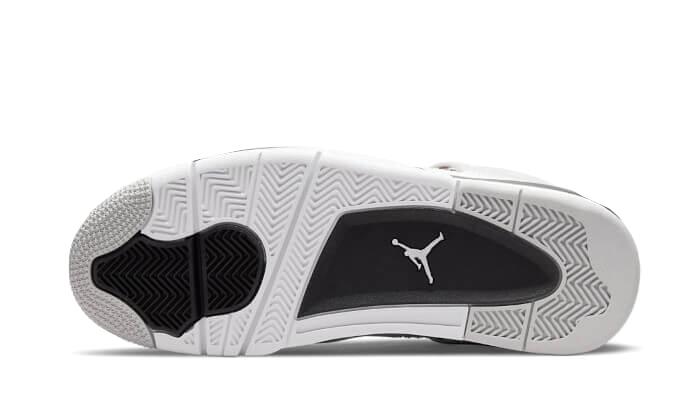 Air Jordan 4 Military Black (GS) 3/4