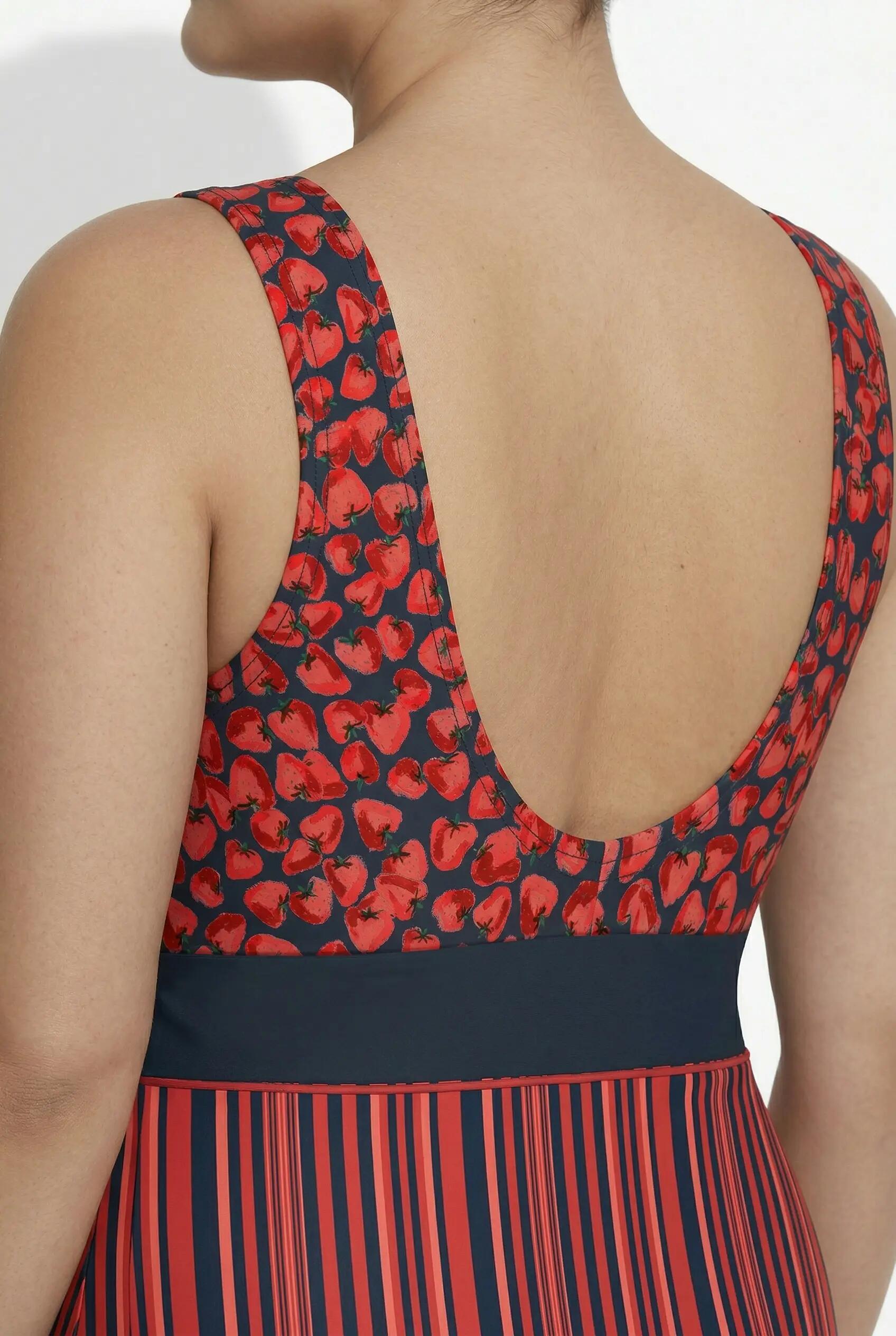 Femme Maillot de bain avec bonnets souples motif fraises et matière recyclée 4/7