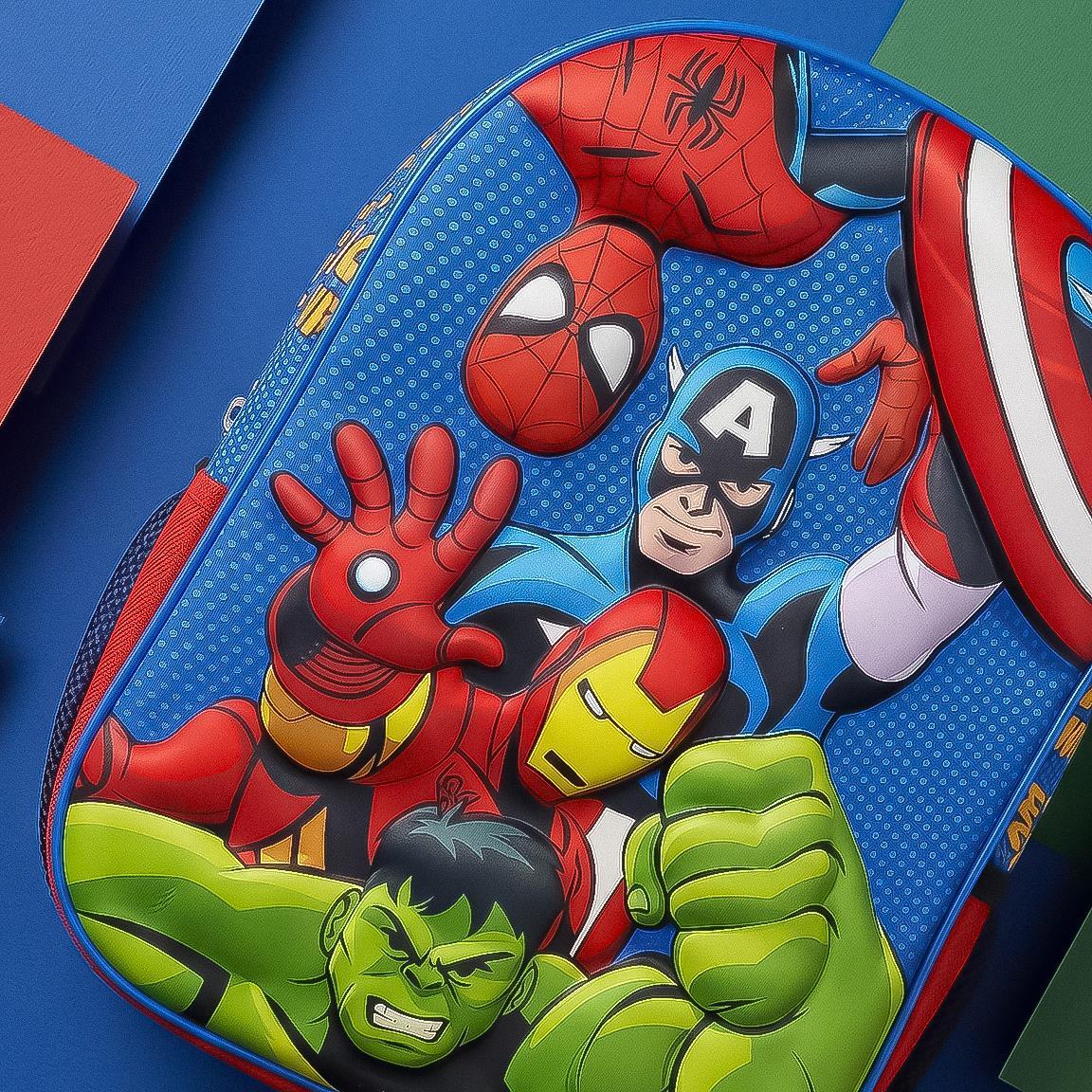Mochila escolar infantil 3D dos Vingadores em poliéster com alças ajustáveis 6/6