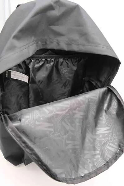 Mochila infantil Wednesday em poliéster com compartimento para laptop e bolso 5/5