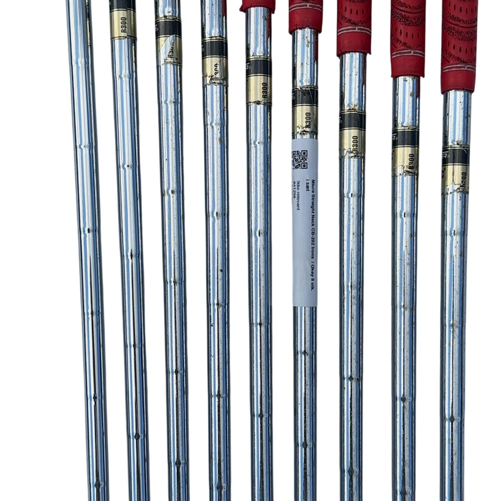 Miura CB-202 IJzerset / 2-PW / Flex Regular / Staal 4/7