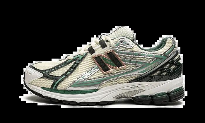 NEW BALANCE picture
