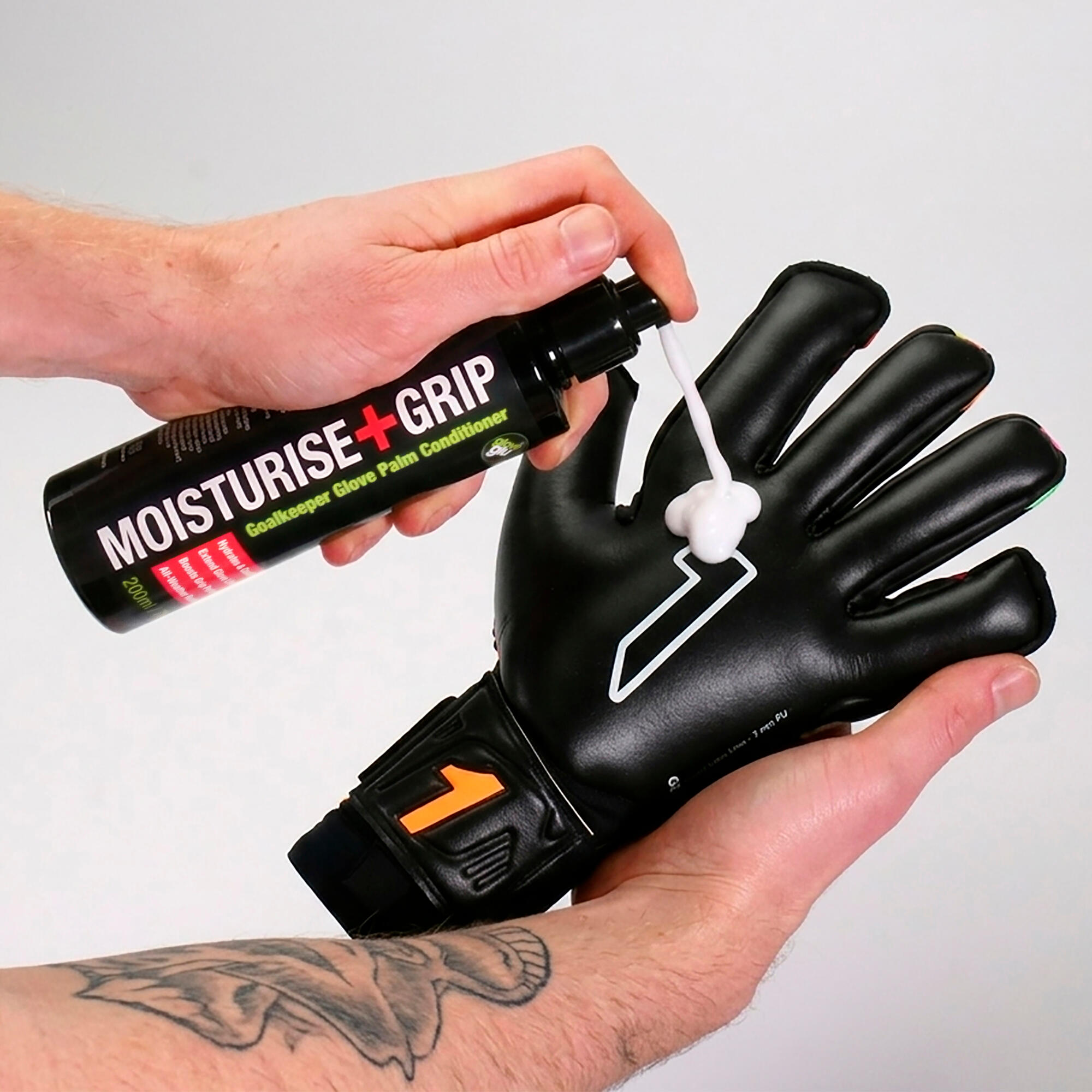 Soluzione Idratante Calcio GloveGlu Moisturise + Grip Cura dei Guanti 4/4
