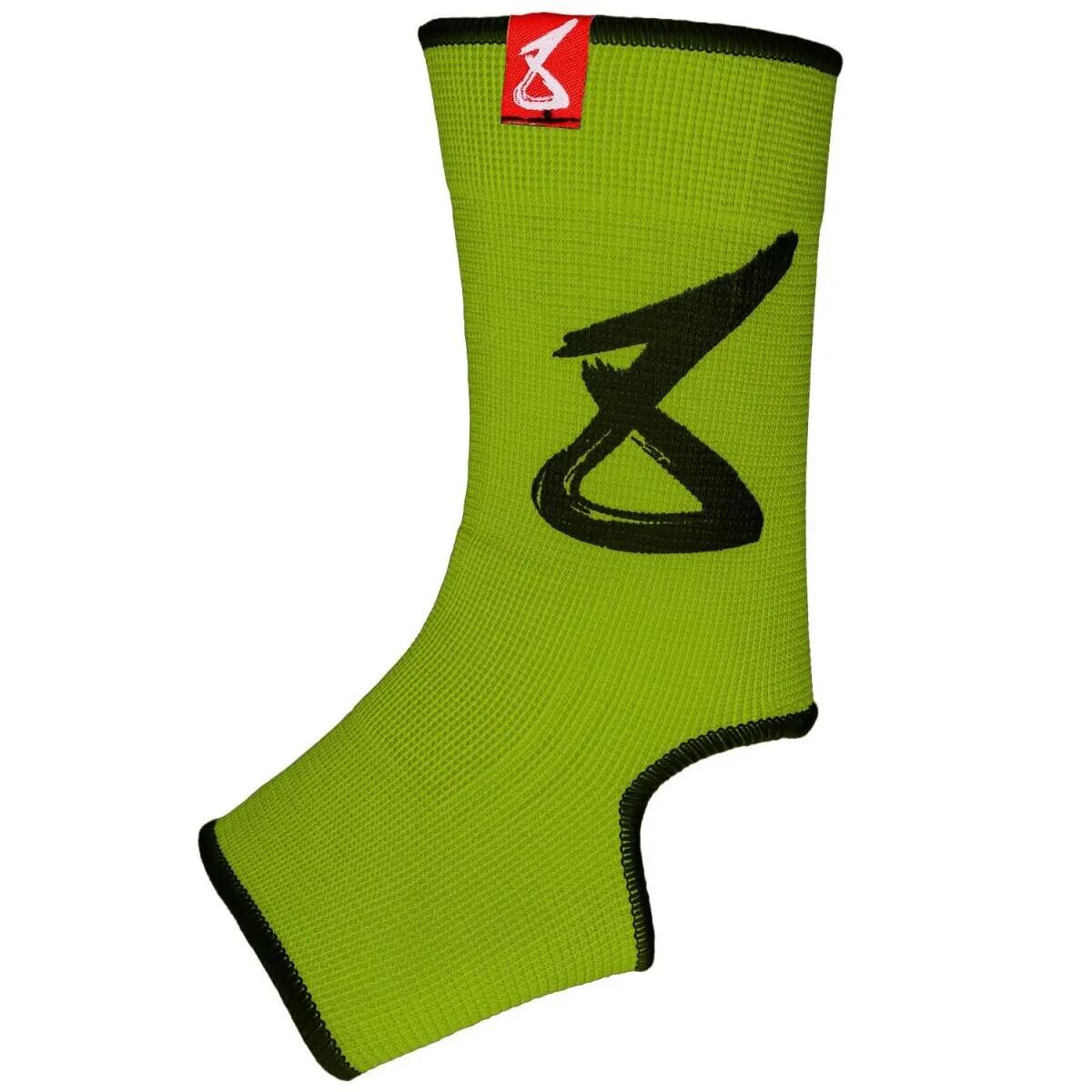 Ankle guards 8 Weapons 3/5