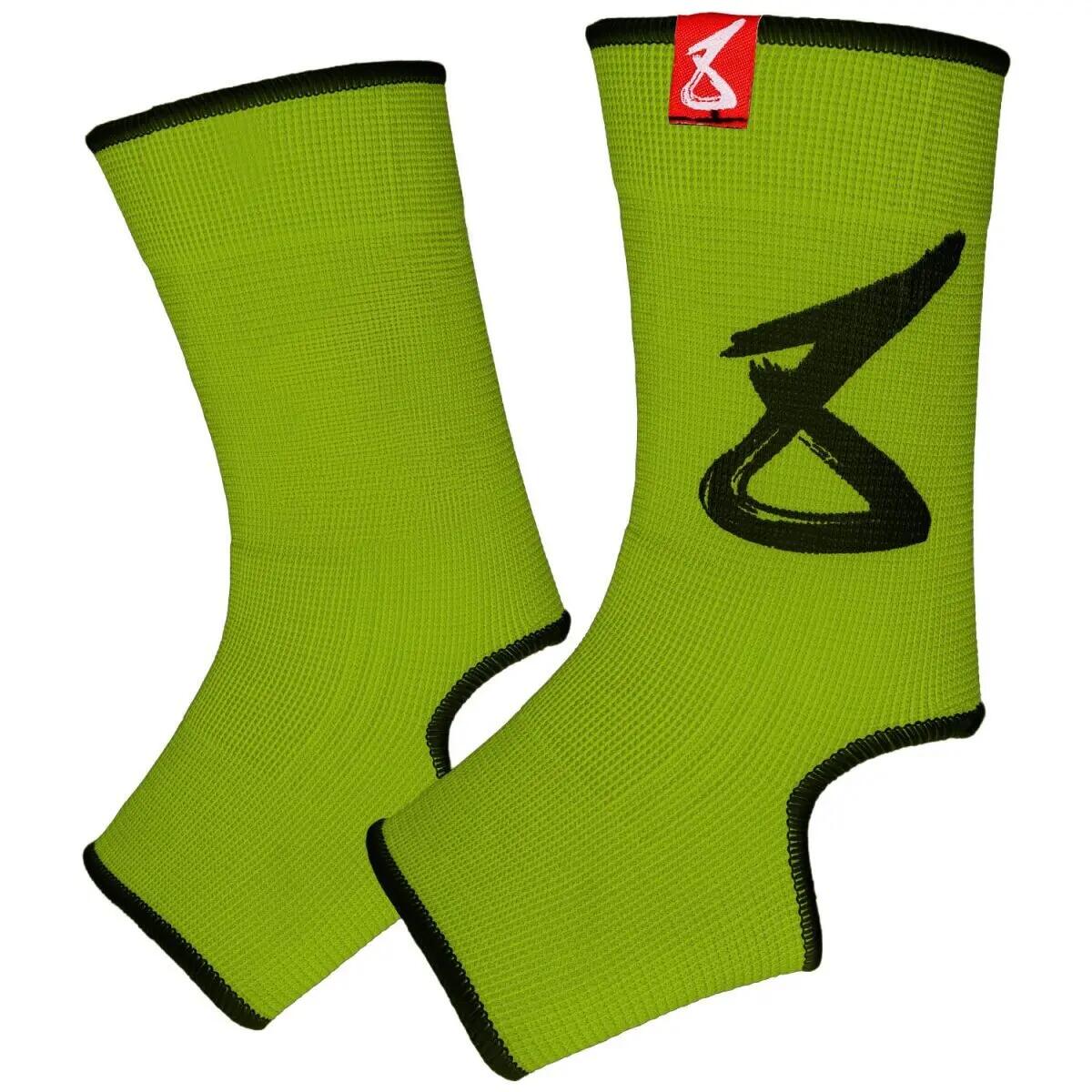 Ankle guards 8 Weapons 2/5