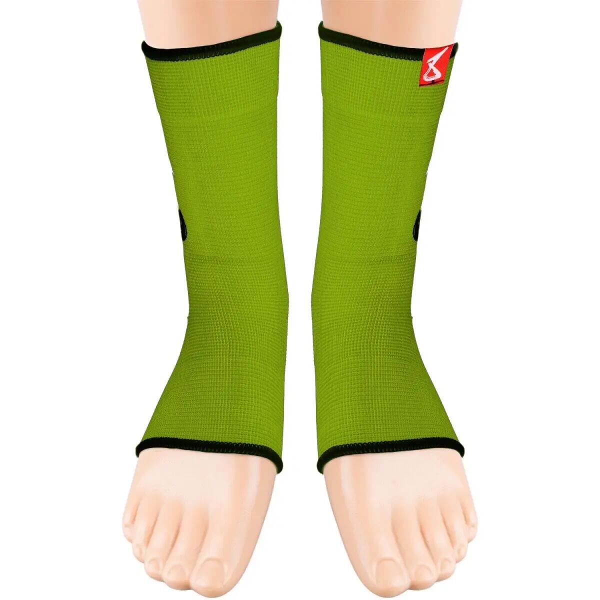 Ankle guards 8 Weapons 5/5